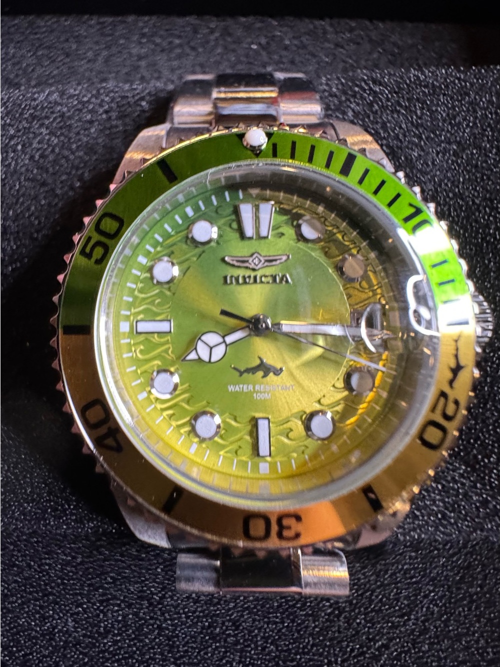 Invicta Women’s Pro Diver Gradient Watch green/yellow